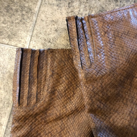 **SOLD** Colin Stuart Knee-High platform boots 👢 - Picture 3 of 4